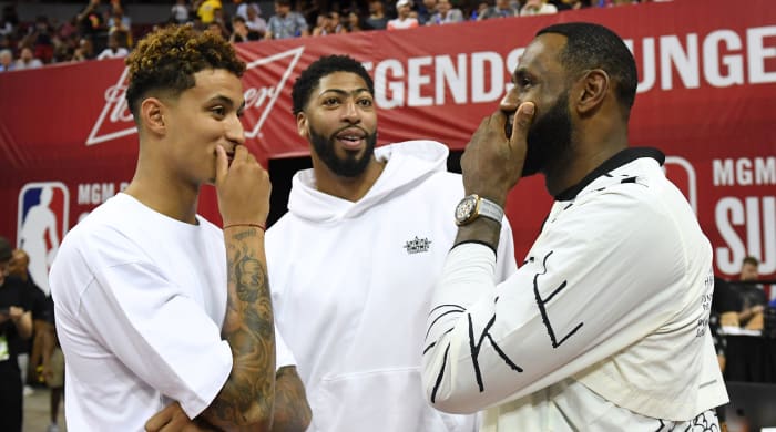 anthony_davis_lakers_lebron_james.jpg
